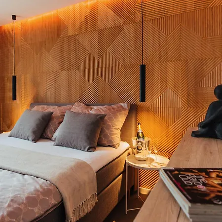 شقة Modern Designer Retreat In *