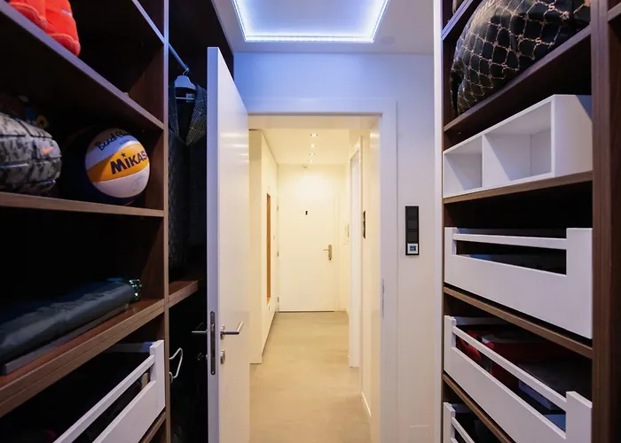 Апартаменти Modern Designer Retreat In Грац